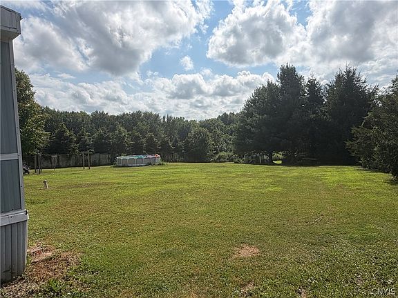 5th image of 11255 Drake Rd