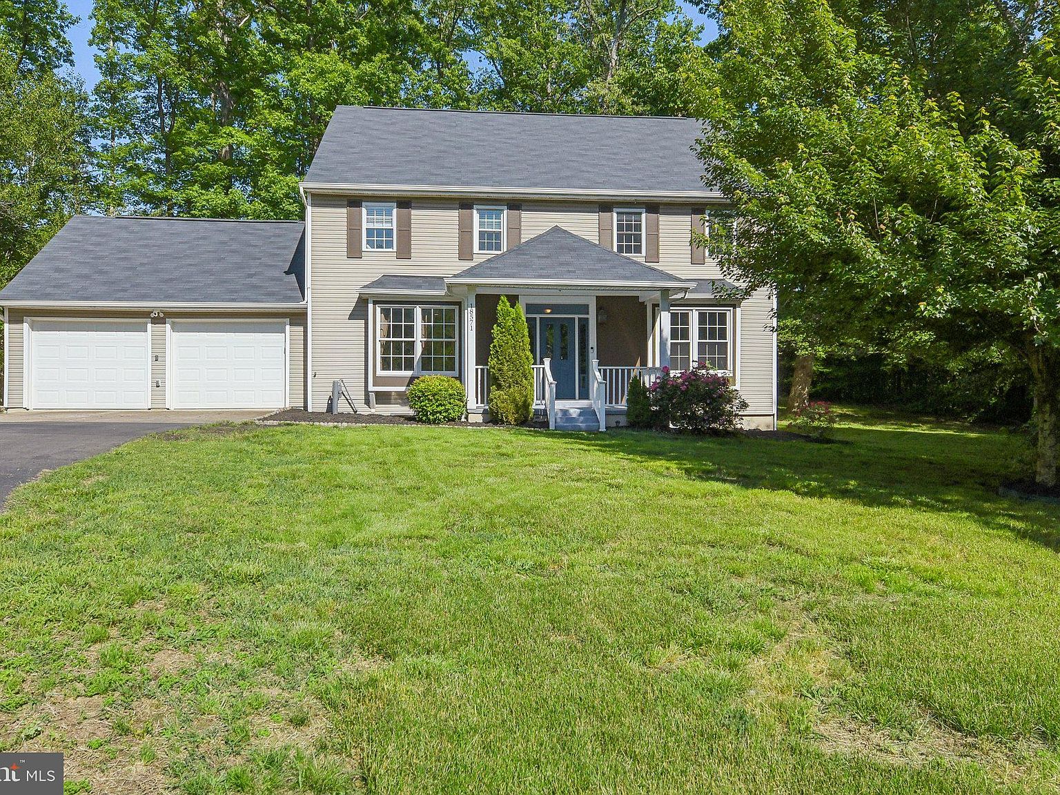 18571 Old Triangle Rd, Triangle, VA 22172 | Zillow