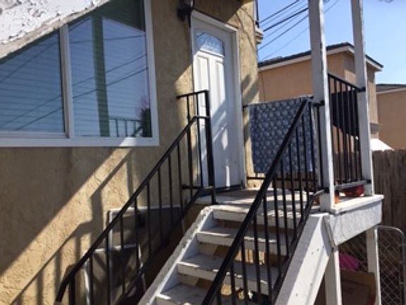 2nd image of 5611 Cumberland St