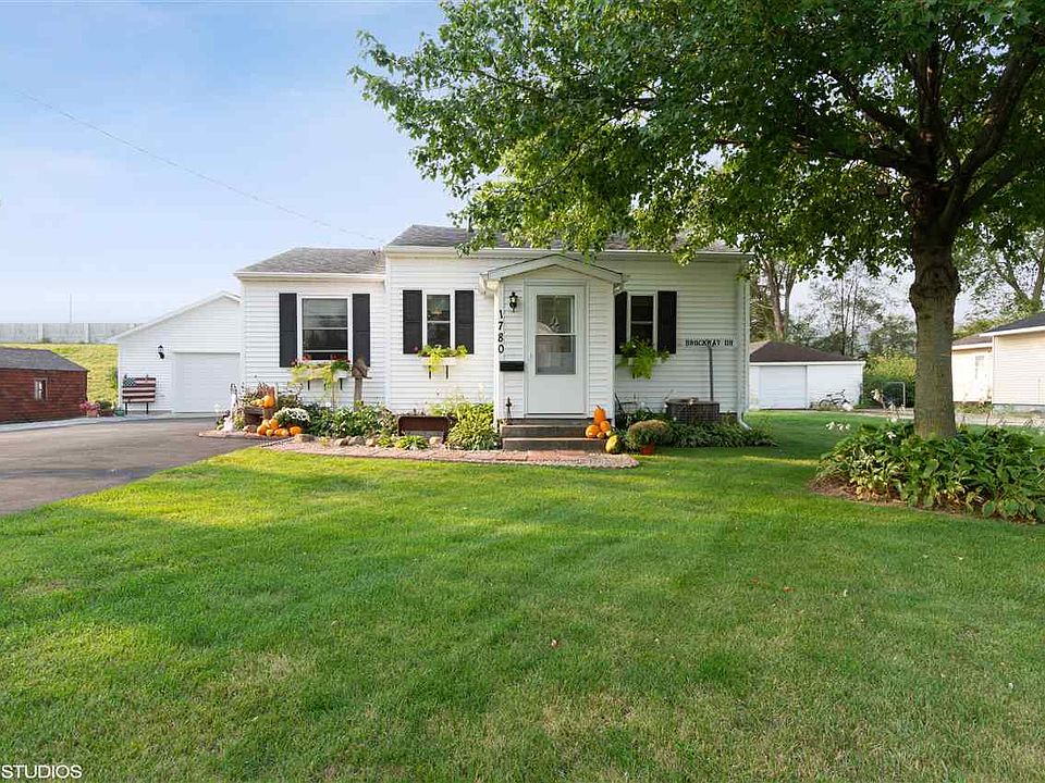 1st image of 1780 Michigan Dr