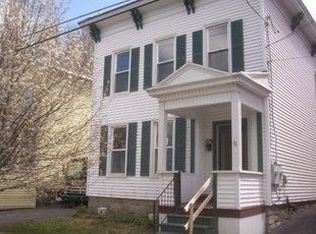 8 McMartin St, Johnstown, NY 12095