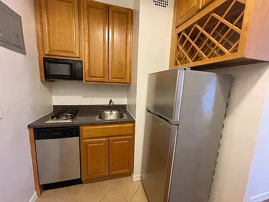 Rented by Compass | media 6