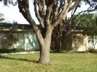 545 Prather Dr, Fort Myers, FL 33919