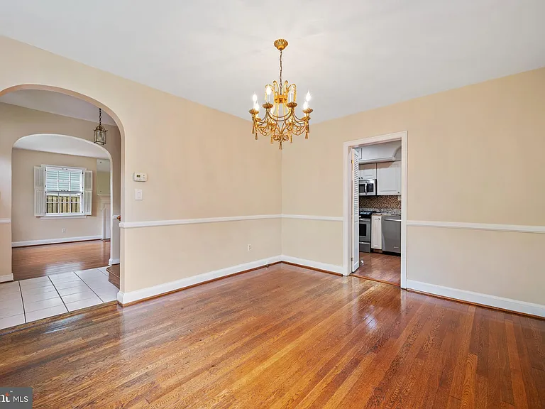 5122 Fairglen Ln — Photo 9
