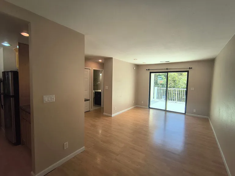 2827 Monument Blvd #24 — Photo 28