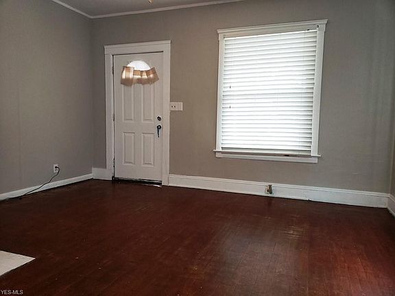 4th image of 4108 E 91st St