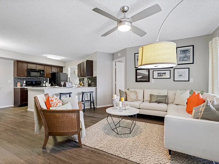Centro at Davie Apartments — Photo 27