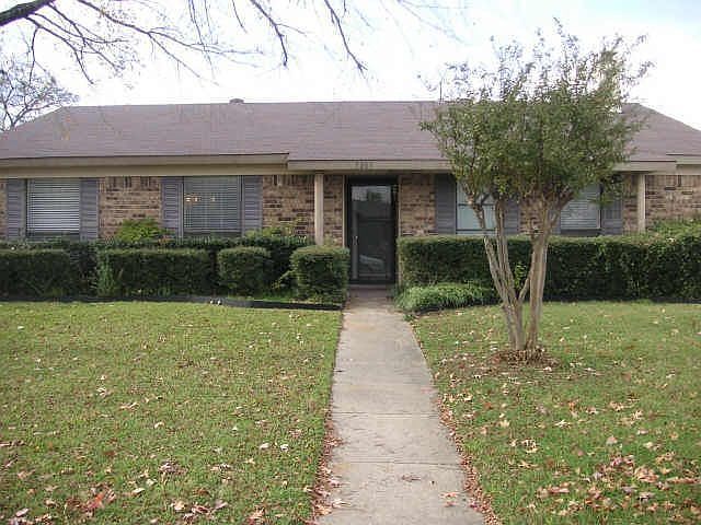 1st image of 5205 Gallahad Dr