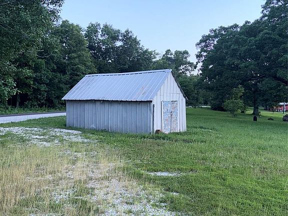 2nd image of 7447 Angell Rd