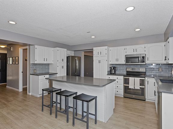 5th image of 4905 Westbrooke Pl