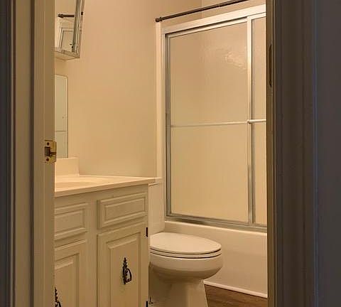 5th image of 3905 Guardian Ave APT F25