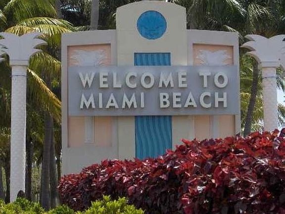 3rd image of 401 Ocean Dr APT 1022