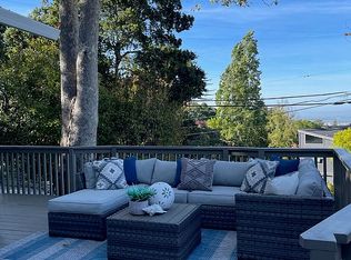 750 Lakeview Way, Redwood City, CA 94062