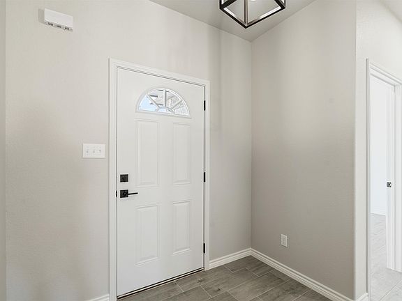 4th image of 1127 W Cantu Rd