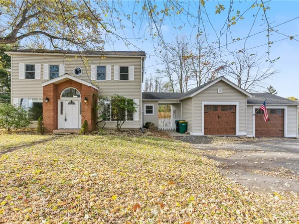 2301 Middle Rd, Glenshaw, PA 15116