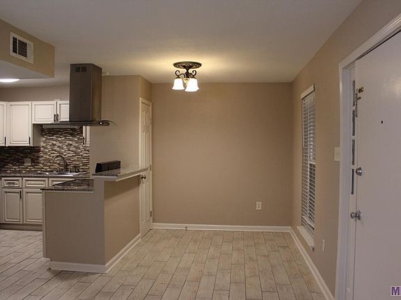 5th image of 140 Wylie Dr APT 3