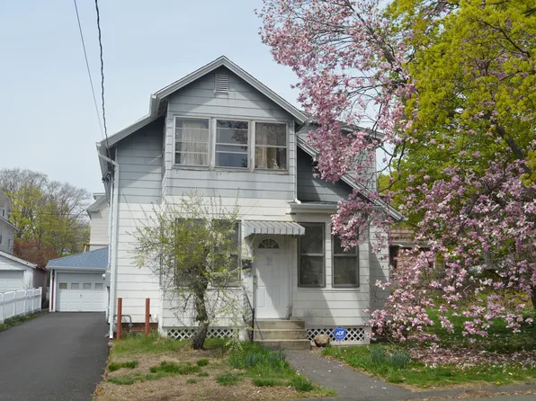 19 Jamaica Street, Bristol, CT 06010