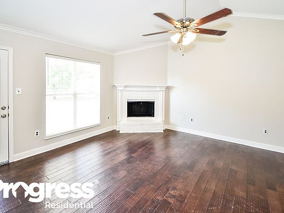 4th image of 1143 Parkview Cir S