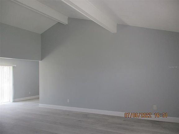 3rd image of 125 Alderwood Dr