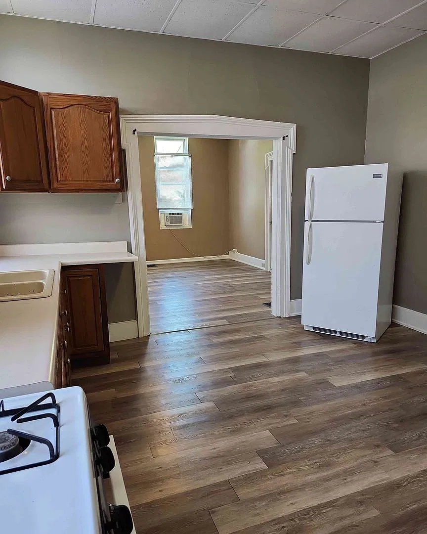 1110 Jersey — Photo 3