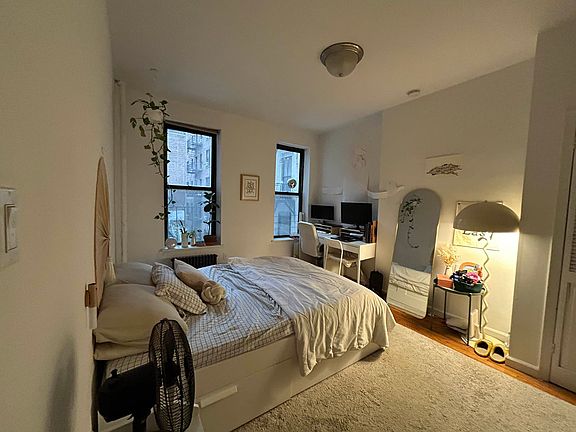 2nd image of 1628 3rd Ave APT 3A