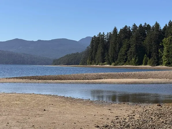 LOT Sechelt Inlet Rd #A, Sechelt, BC V7Z 0V3