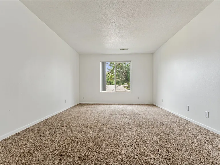 Juniper - 2 Bed / 2 Bath - 1,322 Sq.Ft.