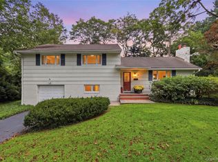 30 Oregon Drive, Huntington Station, NY 11746