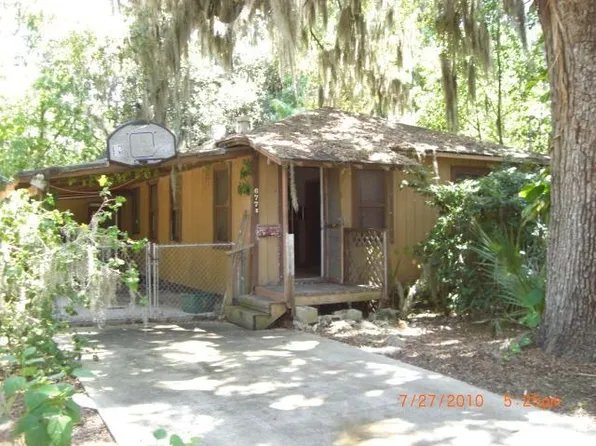 677 Kingston Ave, Daytona Beach, FL 32114