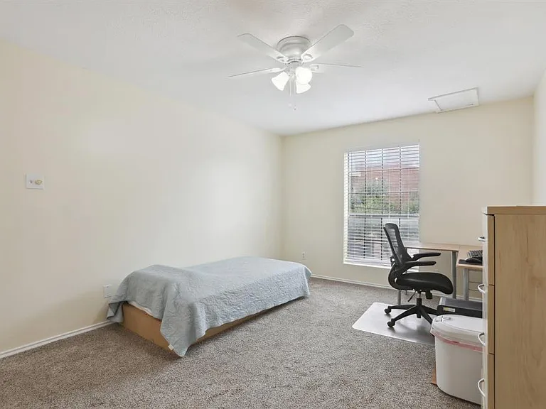 2401 Leon St #210 — Photo 21
