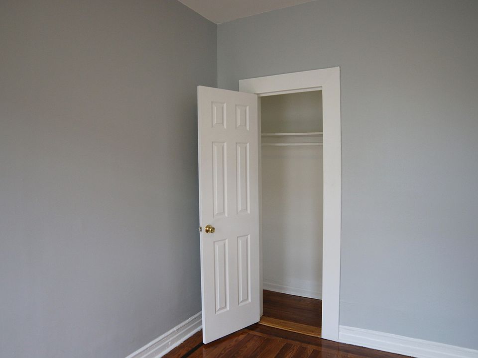 2nd image of 566 Parkside Ave