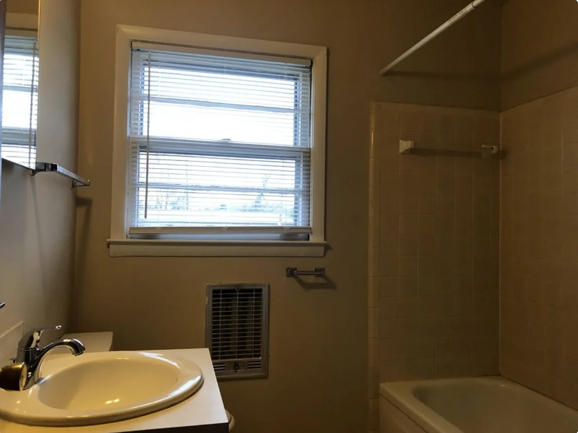 3117 Girard Ct — Photo 2