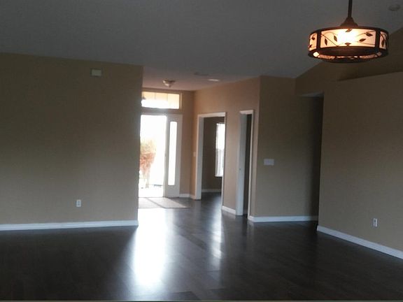 2nd image of 1941 SW Hampshire Ln