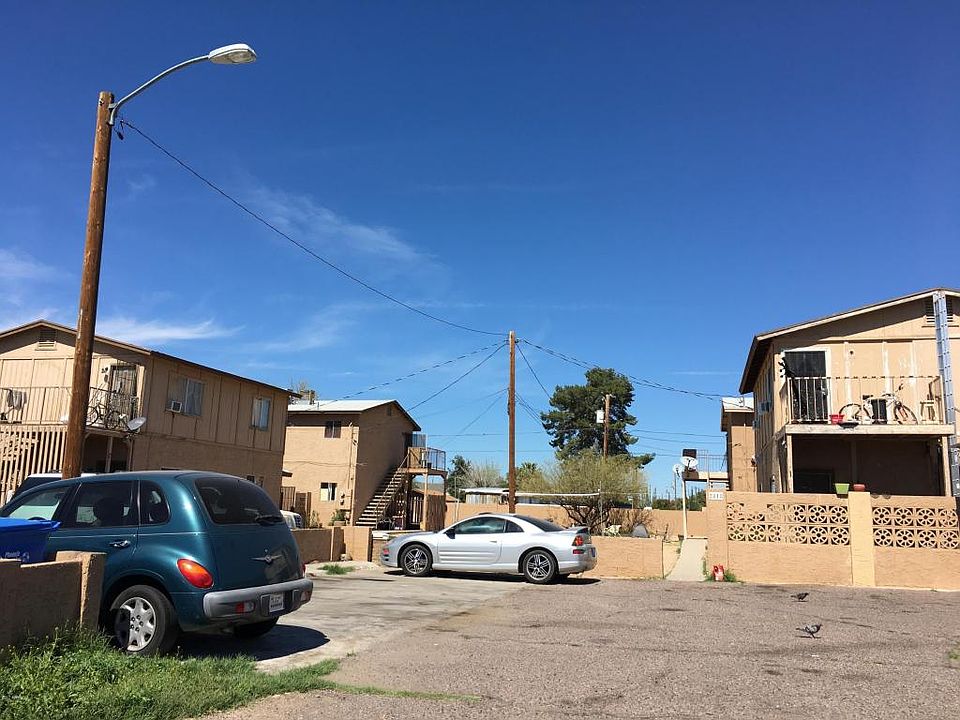 1st image of 2802 E Campo Bello Dr