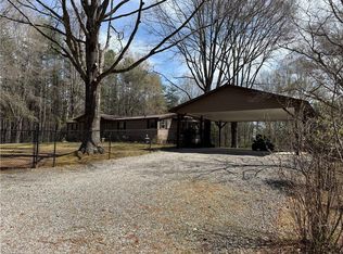 208 Rock Haven Dr, King, NC 27021