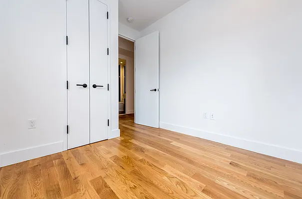 Rented by Nooklyn NYC LLC | media 53