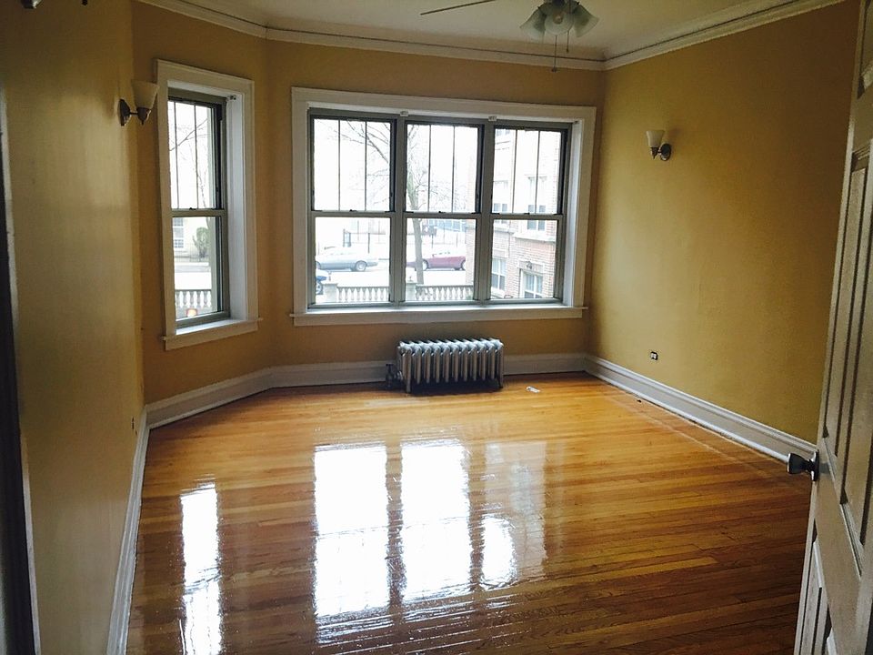 2nd image of 1726 E 70th St