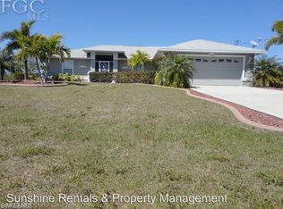 2309 NW 9th Ter, Cape Coral, FL 33993