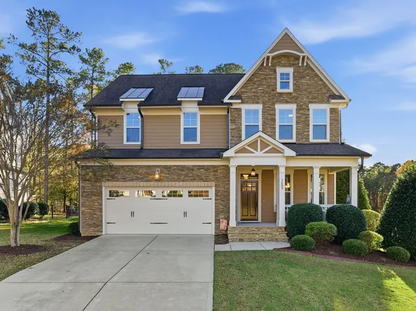 2699 Needle Pine Dr, Apex, NC 27539