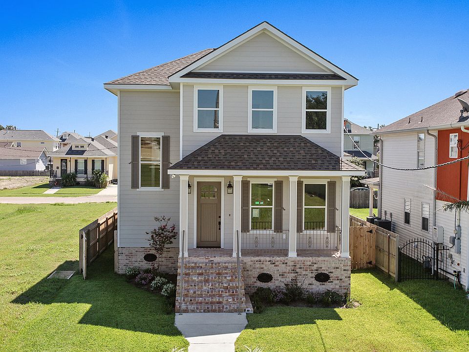 1st image of 7015 Bellaire Dr