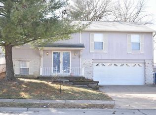 1709 Lynnbrook Dr, Saint Charles, MO
