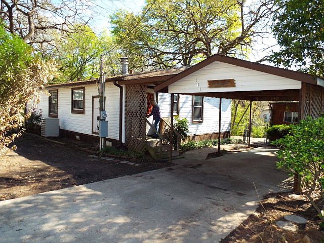 1st image of 108 Wren Ln