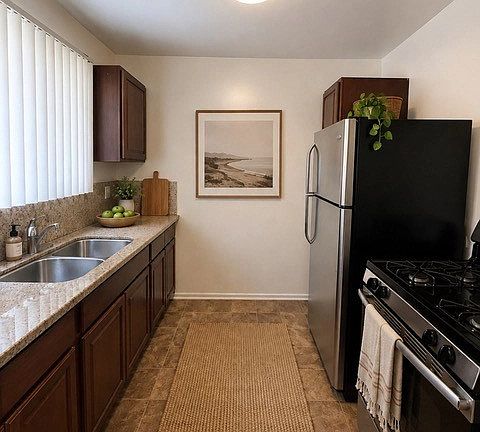 3rd image of 10026 Palms Blvd #4