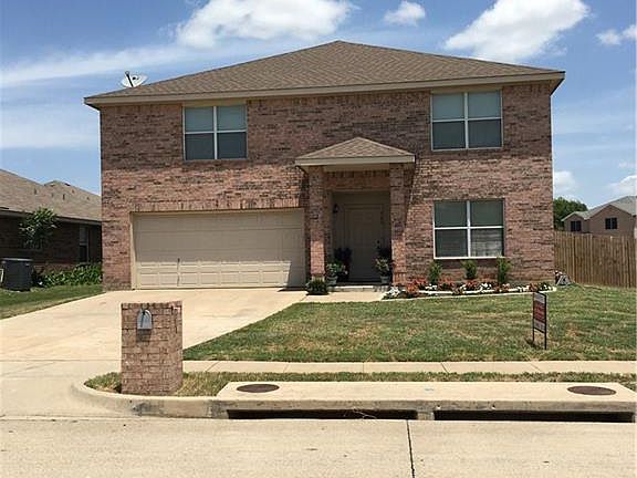 3rd image of 660 Raven Dr