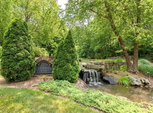 125 Ladys Fern Trl, Laurel Park, NC 28739
