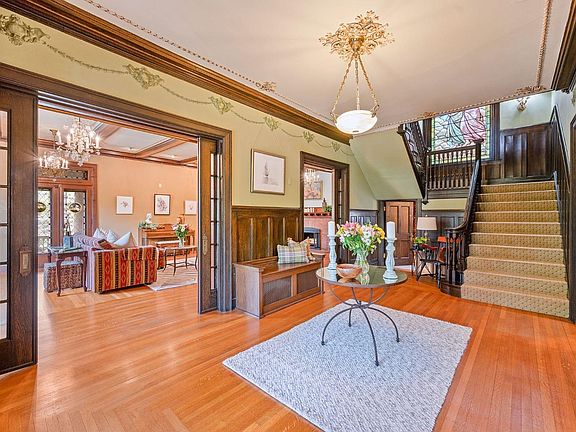 3rd image of 209 Hosea Ave