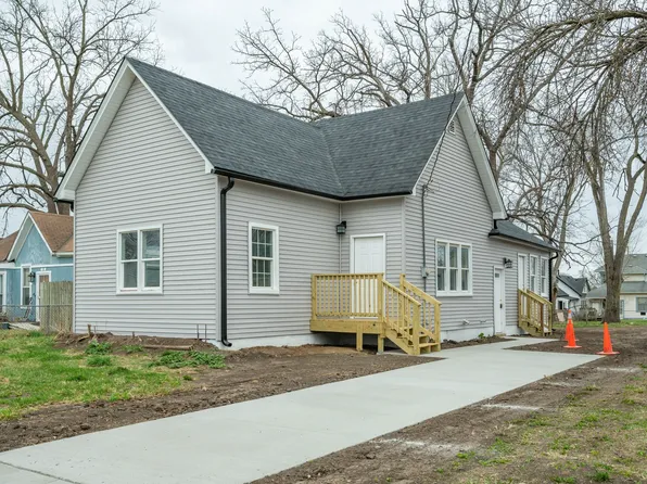 1112 Fremont St, Des Moines, IA 50316