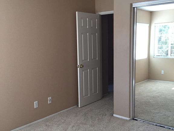 Bedroom #2 Large mirrored closet