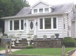 520 Sunset Ave, Maple Shade, NJ 08052