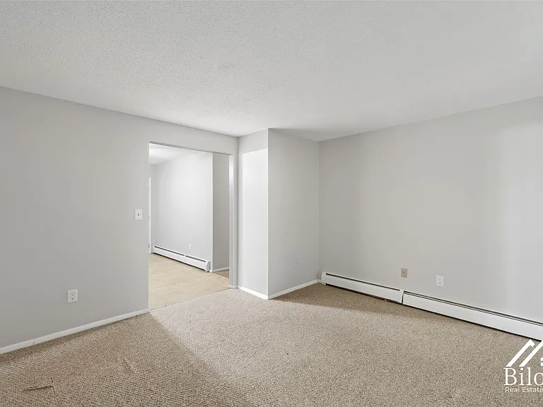 311 Jencks St — Photo 4